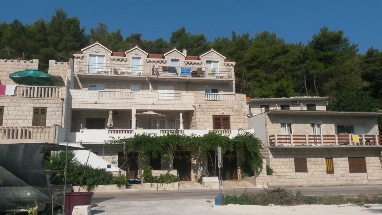 Apartmani Ina Povlja  Luaran gambar