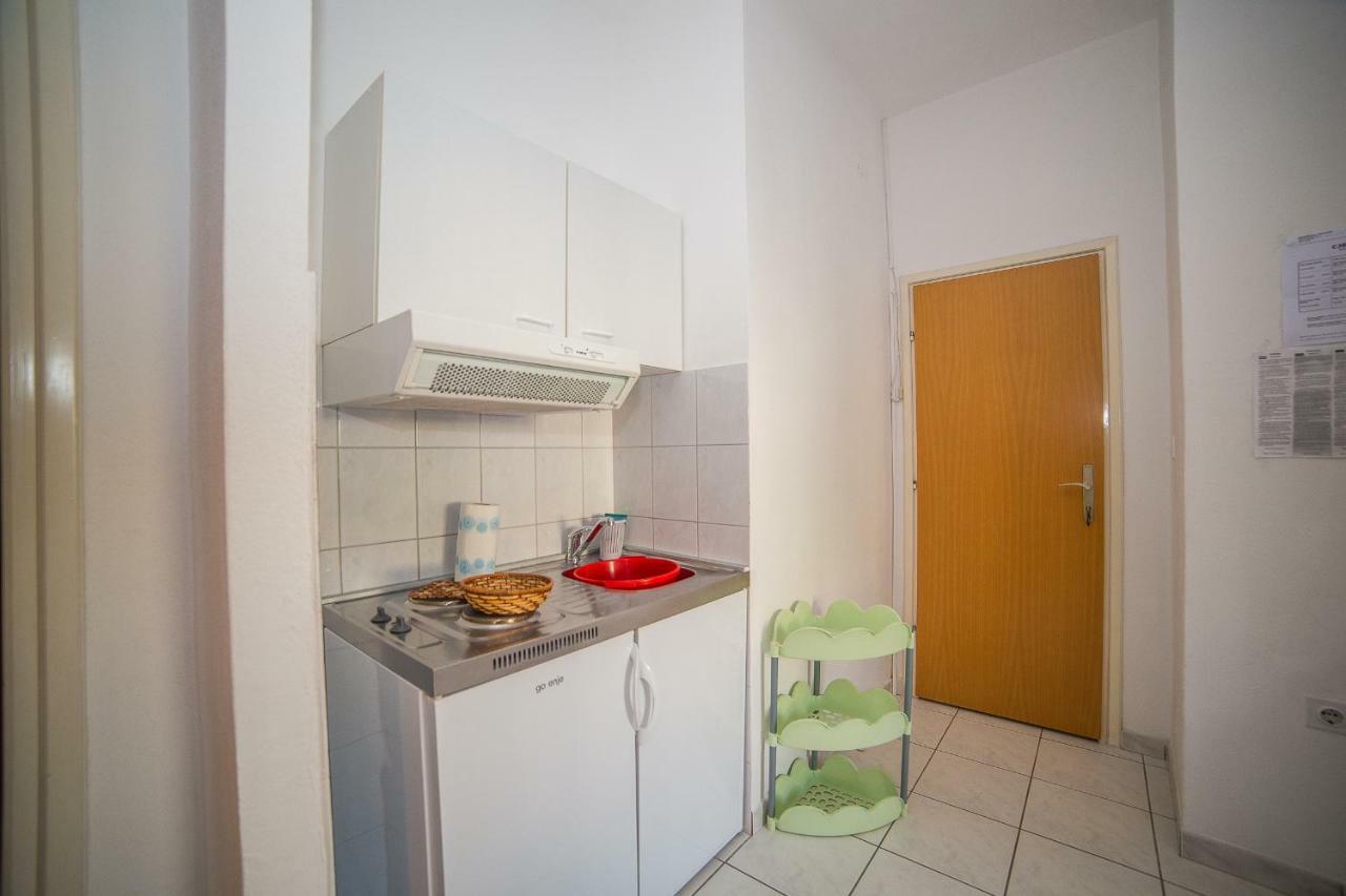 Apartmani Ina Povlja  Luaran gambar